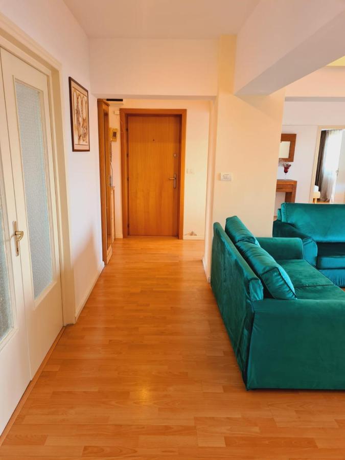 Old Town Apartment With Panoramic View Bükreş Dış mekan fotoğraf